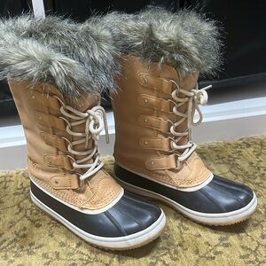 GREAT PRICE = SOREL Joan of Arctic Boots; New Without Tags